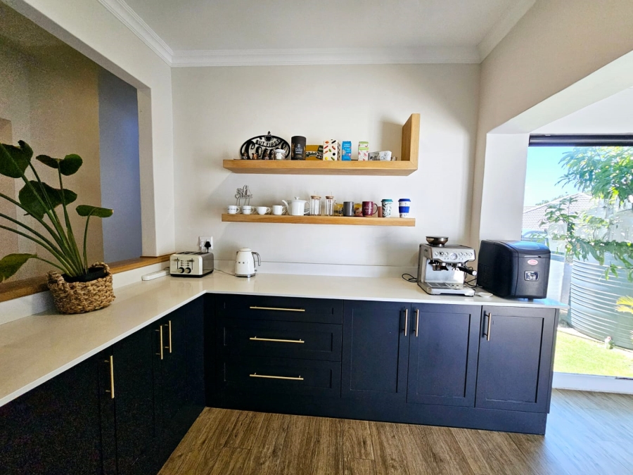 8 Bedroom Property for Sale in Selborne Eastern Cape